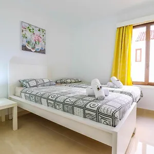 https://rentaliday-garden-beach.in-canary-islands.com